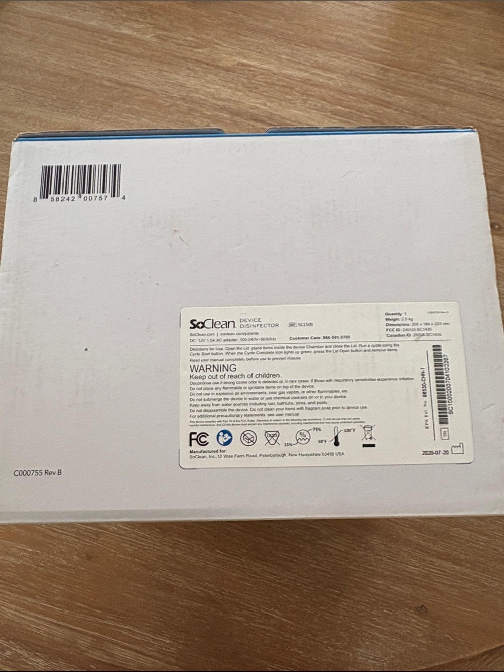 New In Box SoClean Device Disinfector - White - Picture 2 of 3